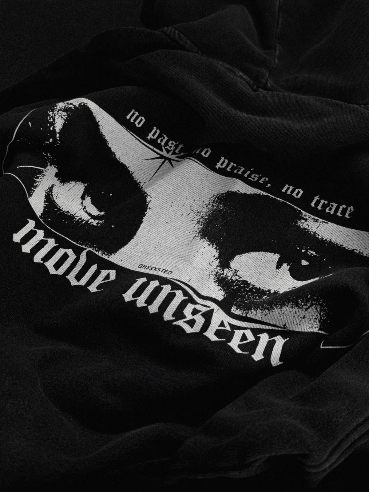 "MOVE UNSEEN" Oversized Hoodie - 420 GSM